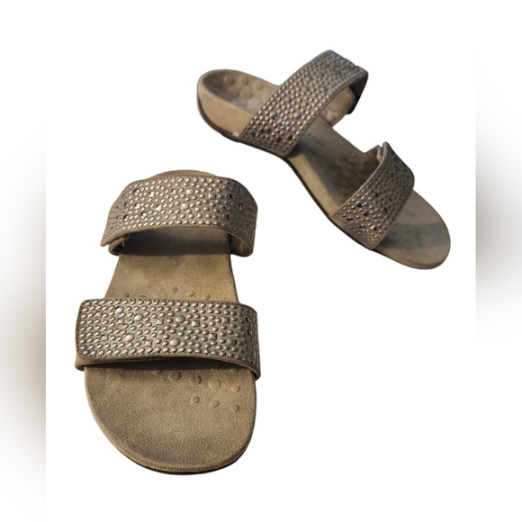 Sz 8, VIONIC,Samoa Orthopedic Gray Slides With Silver Studs & Adjustable Straps. - Picture 11 of 11